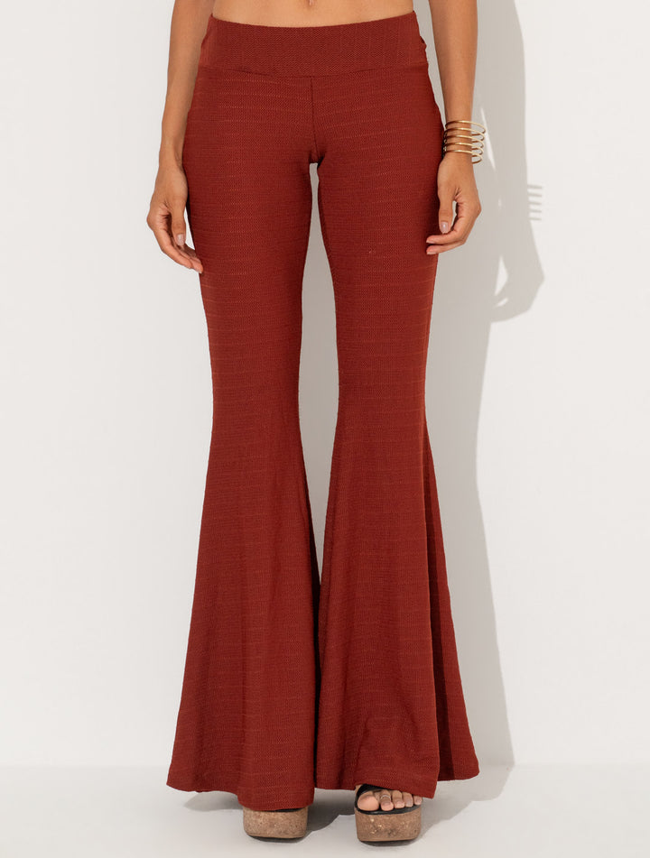 Calça Flare Siena em Trama texturizada